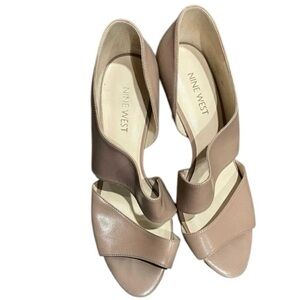 Nine West Women's Nude Strappy Heels Women’s Size 6‎
